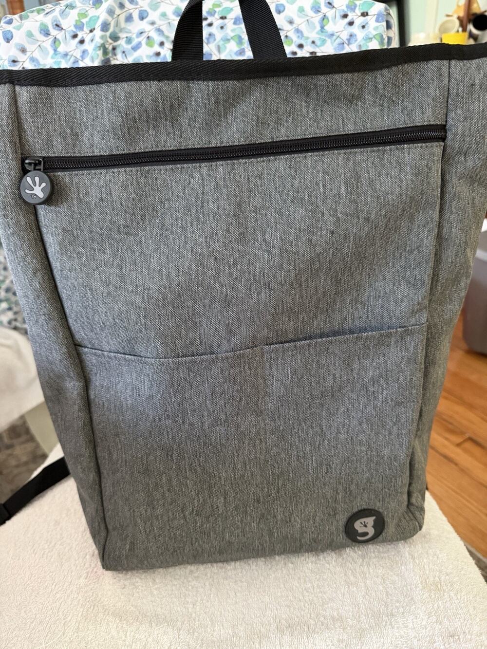 Geckobrands Inspire Backpack Tote Bag Laptop Case Holds up to 36 lbs, Grey New
